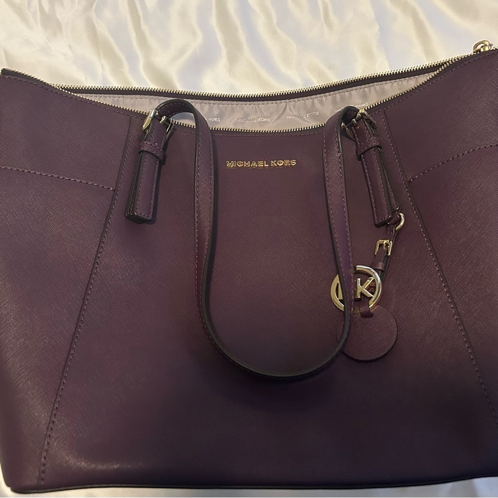 Michael Kors Elegant Purple Tote with Gold Hardware